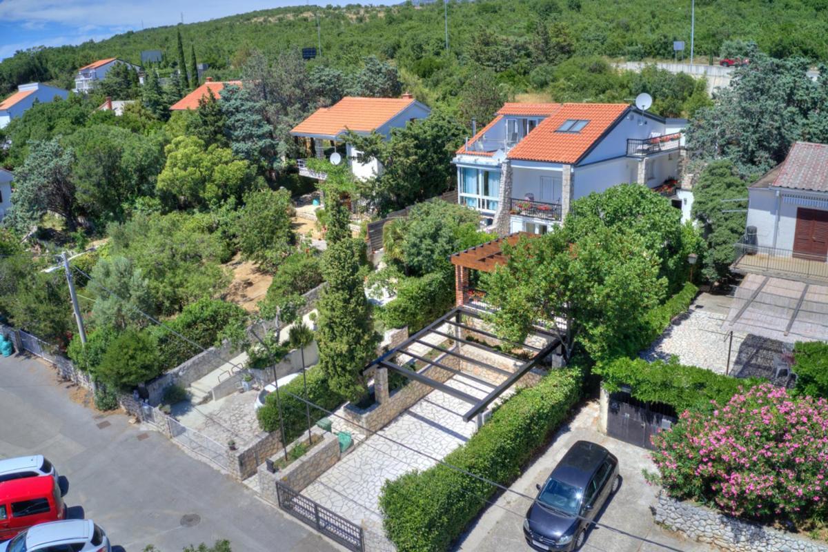 Cvrk Family House Novi Vinodolski Exterior foto